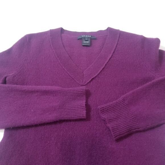SCOOP NYC 100% Cashmere Women size Small Purple Sweater V-Neckline Long Sleeves - Picture 8 of 9